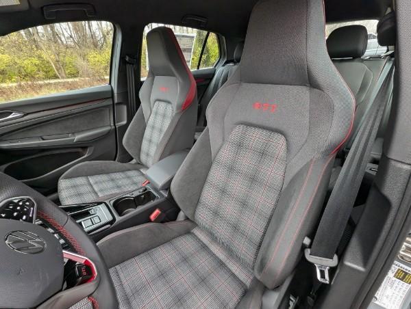 Volkswagen Golf GTI S 2024