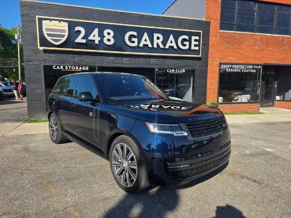 2023 Land Rover New Range Rover SE