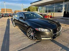 2017 Jaguar XF-Series 