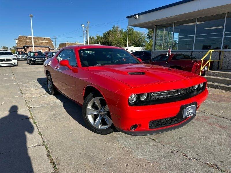 2016 Dodge Challenger SXT