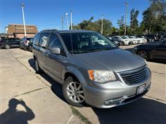 2014 Chrysler Town & Country 