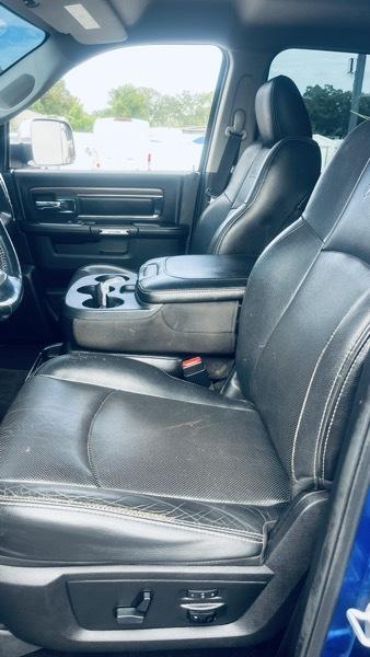RAM 1500 Laramie Crew Cab SWB 4WD 2017