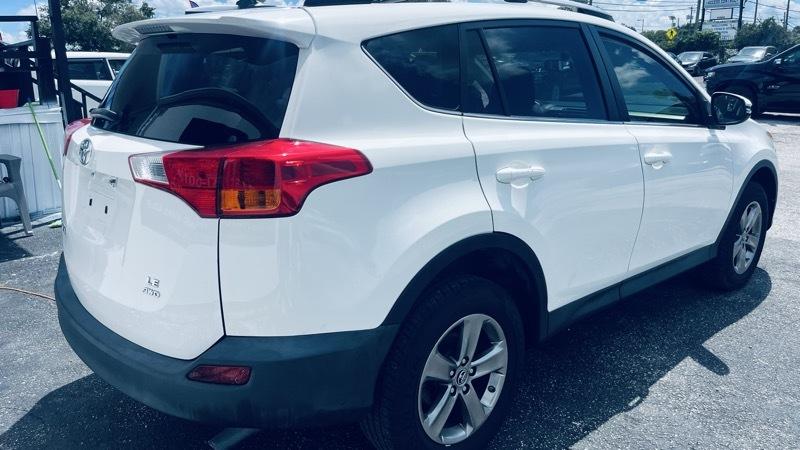 Toyota RAV4 XLE AWD 2015