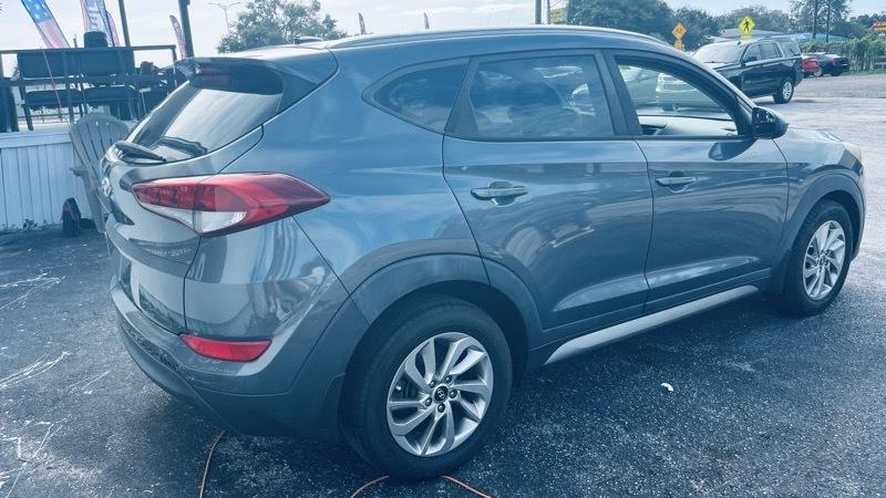 Hyundai Tucson SE 2017