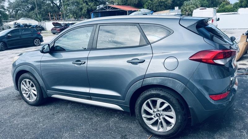 Hyundai Tucson SE 2017