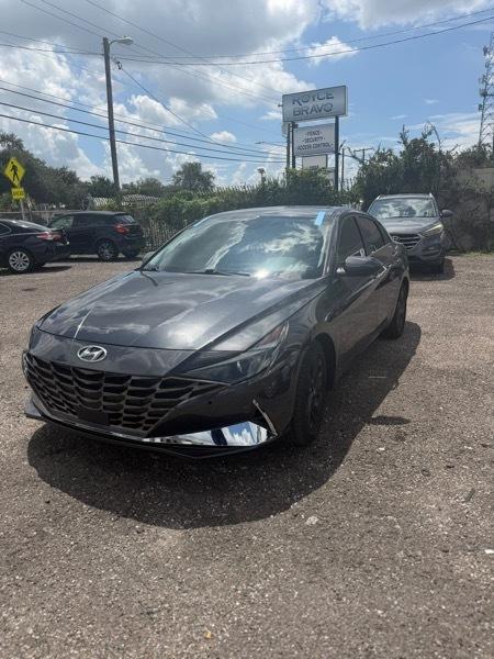 Hyundai Elantra SEL 2021