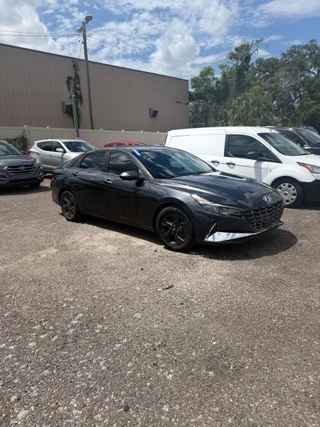 Hyundai Elantra SEL 2021