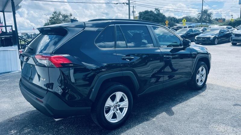 Toyota RAV4 XLE 2020