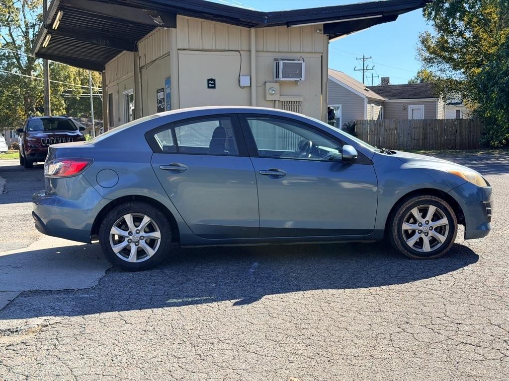 Mazda MAZDA3 i Touring 4-door 2010