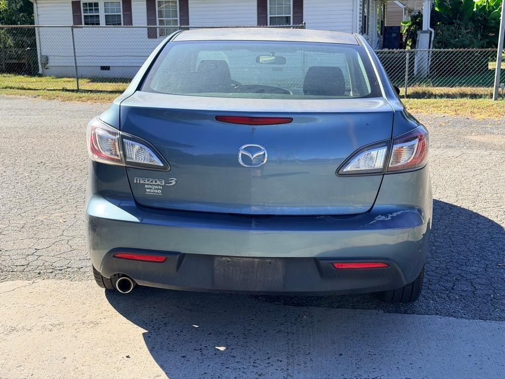 Mazda MAZDA3 i Touring 4-door 2010