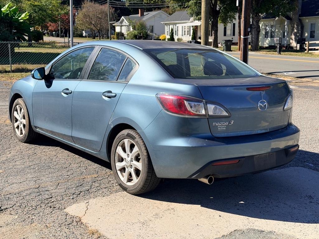 Mazda MAZDA3 i Touring 4-door 2010