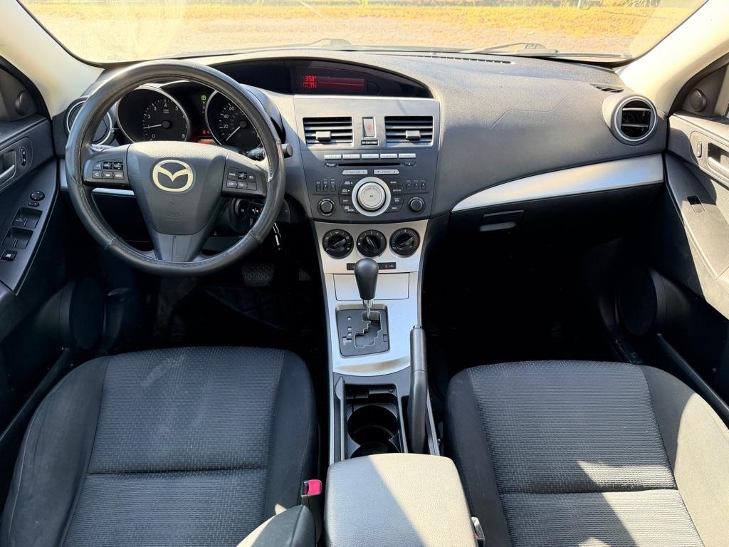 Mazda MAZDA3 i Touring 4-door 2010