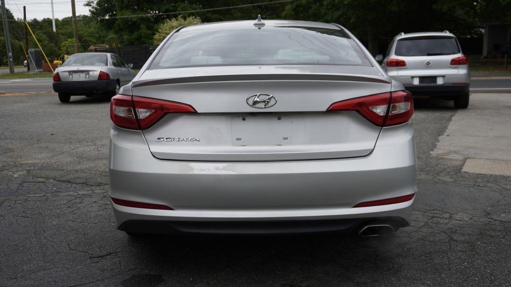 Hyundai Sonata SE 2015