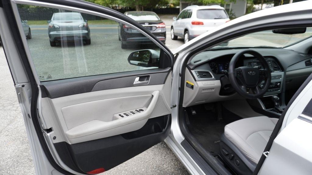 Hyundai Sonata SE 2015