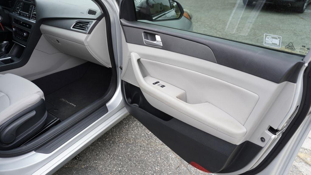 Hyundai Sonata SE 2015