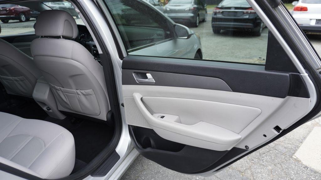 Hyundai Sonata SE 2015