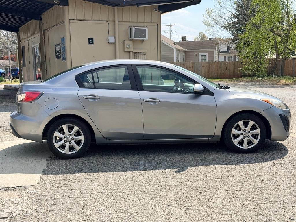 Mazda MAZDA3 i Touring 4-door 2010