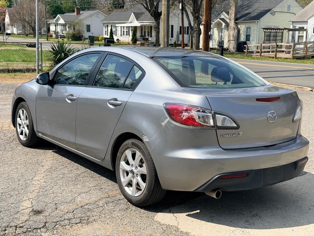 Mazda MAZDA3 i Touring 4-door 2010