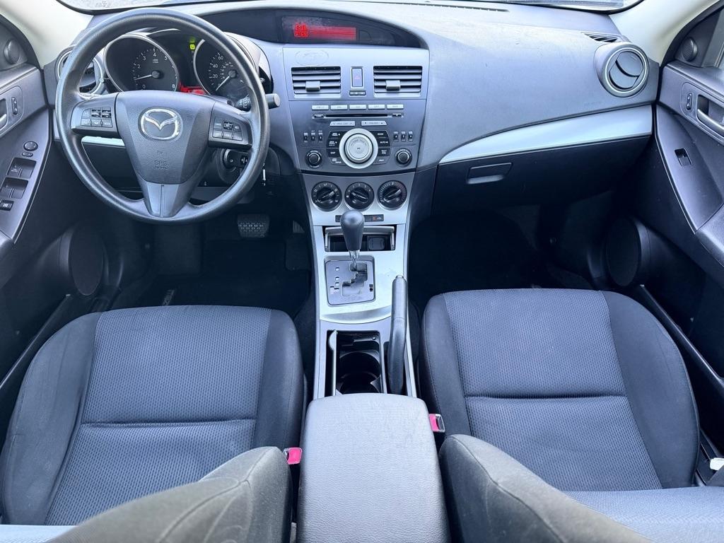 Mazda MAZDA3 i Touring 4-door 2010