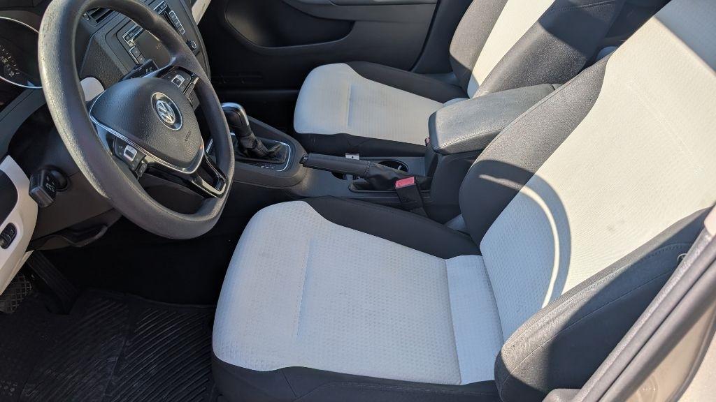 Volkswagen Jetta S 6A 2015