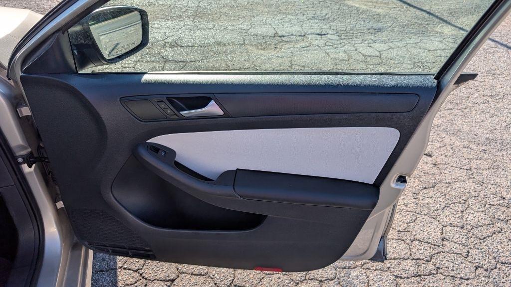 Volkswagen Jetta S 6A 2015