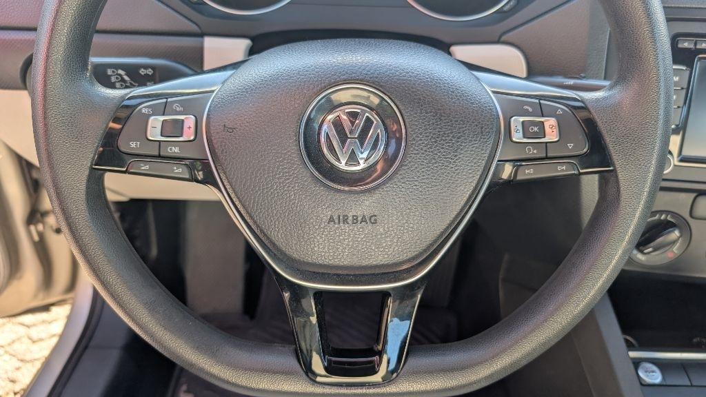 Volkswagen Jetta S 6A 2015