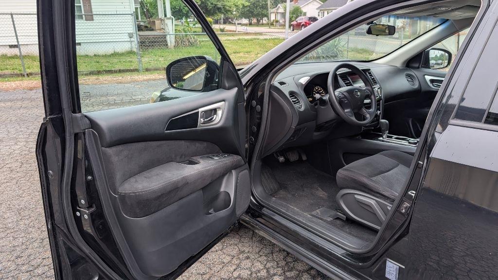 Nissan Pathfinder S 4WD 2015