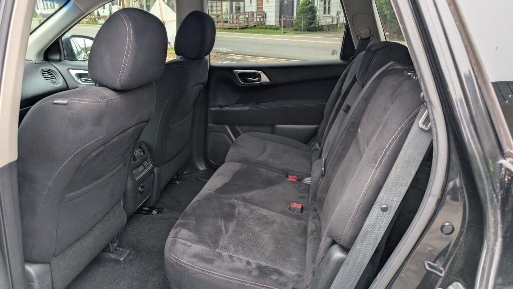 Nissan Pathfinder S 4WD 2015