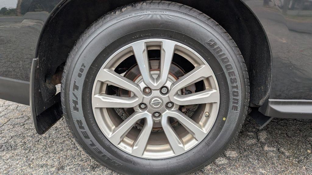 Nissan Pathfinder S 4WD 2015