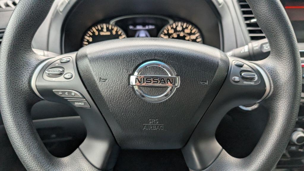 Nissan Pathfinder S 4WD 2015