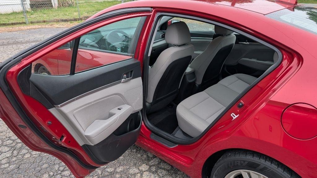 Hyundai Elantra Limited 2019