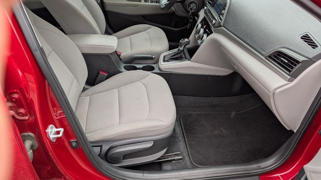 Hyundai Elantra Limited 2019