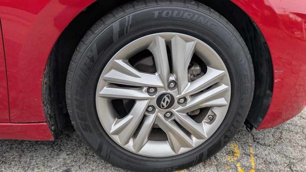 Hyundai Elantra Limited 2019