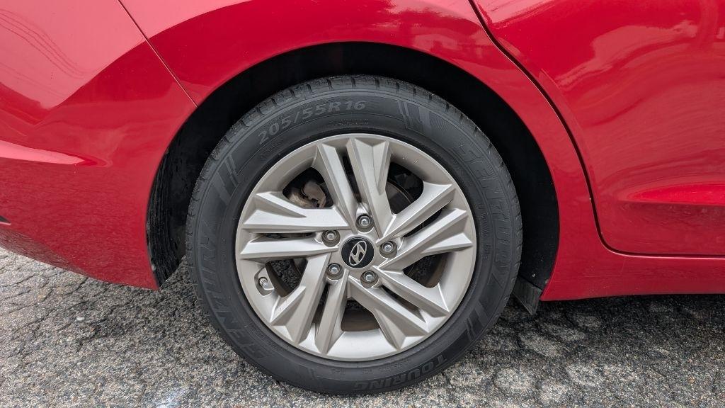 Hyundai Elantra Limited 2019