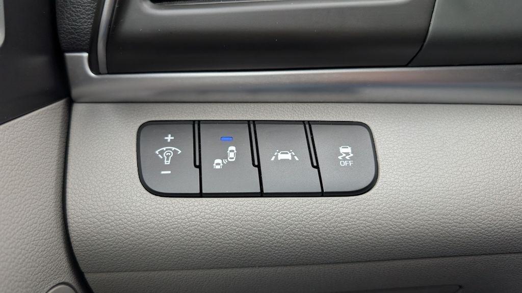 Hyundai Elantra Limited 2019