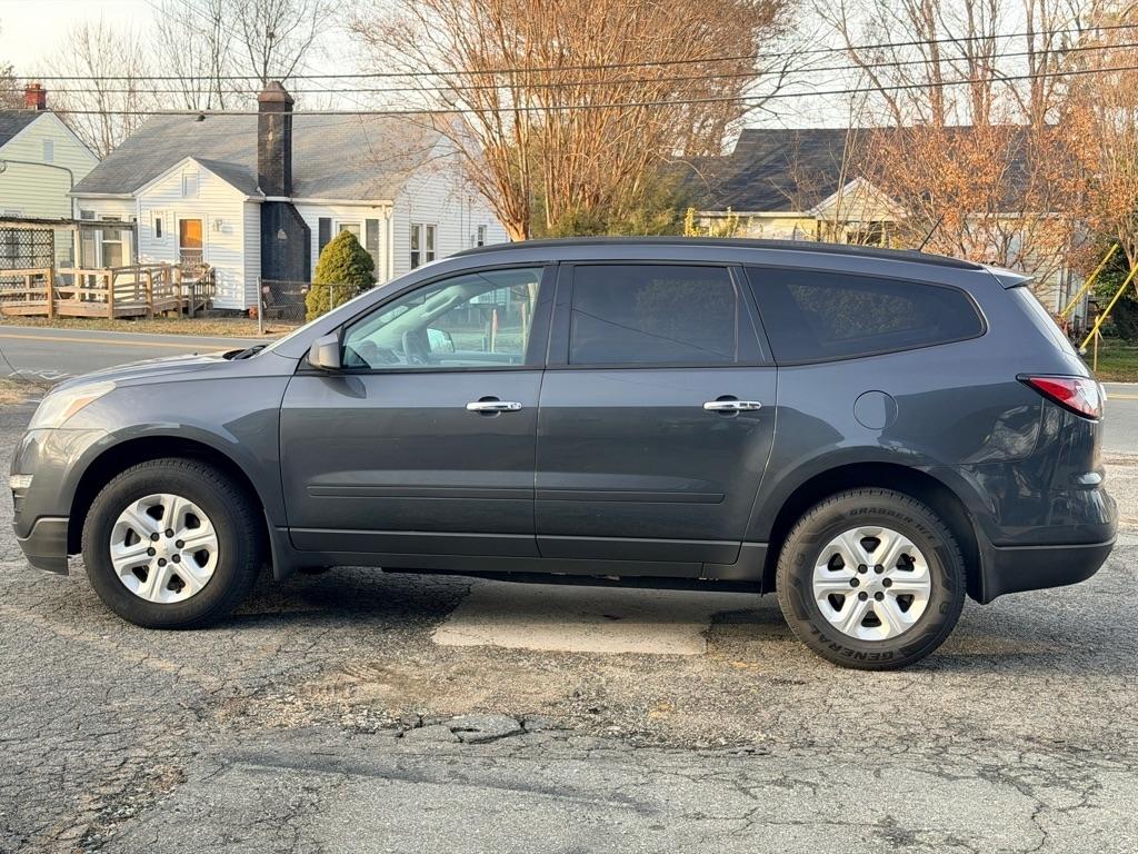 Chevrolet Traverse LS FWD w/PDC 2014