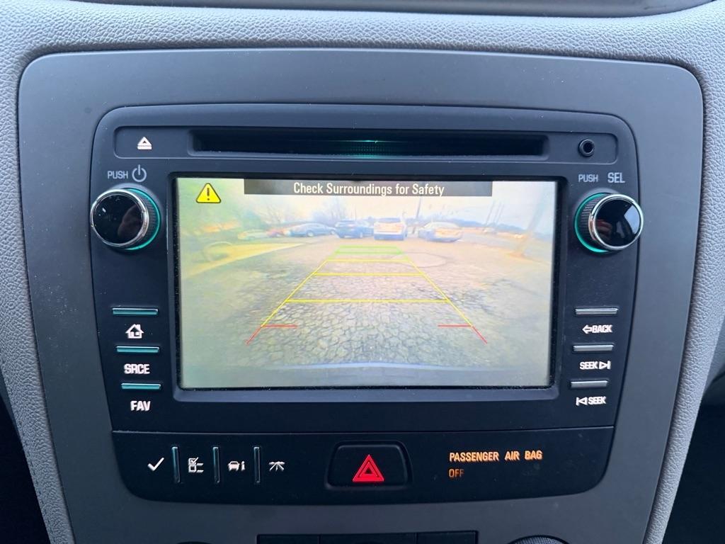 Chevrolet Traverse LS FWD w/PDC 2014