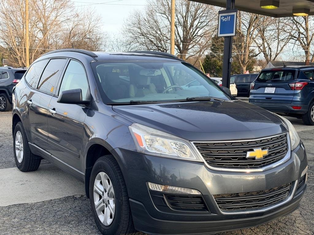 Chevrolet Traverse LS FWD w/PDC 2014