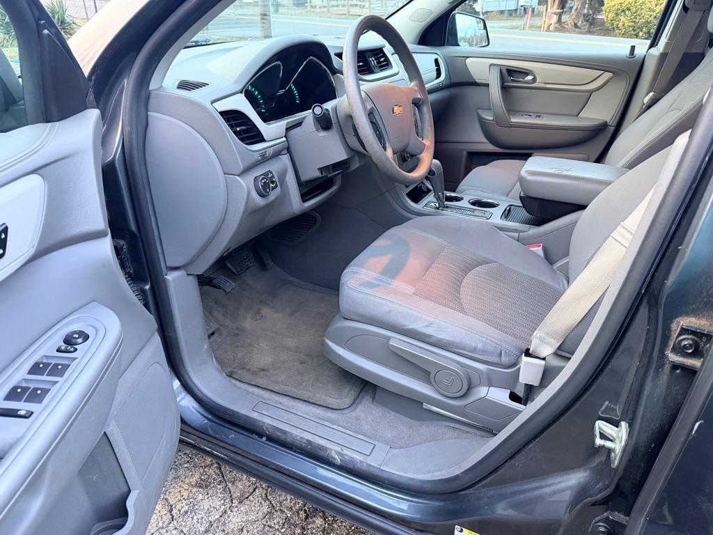Chevrolet Traverse LS FWD w/PDC 2014