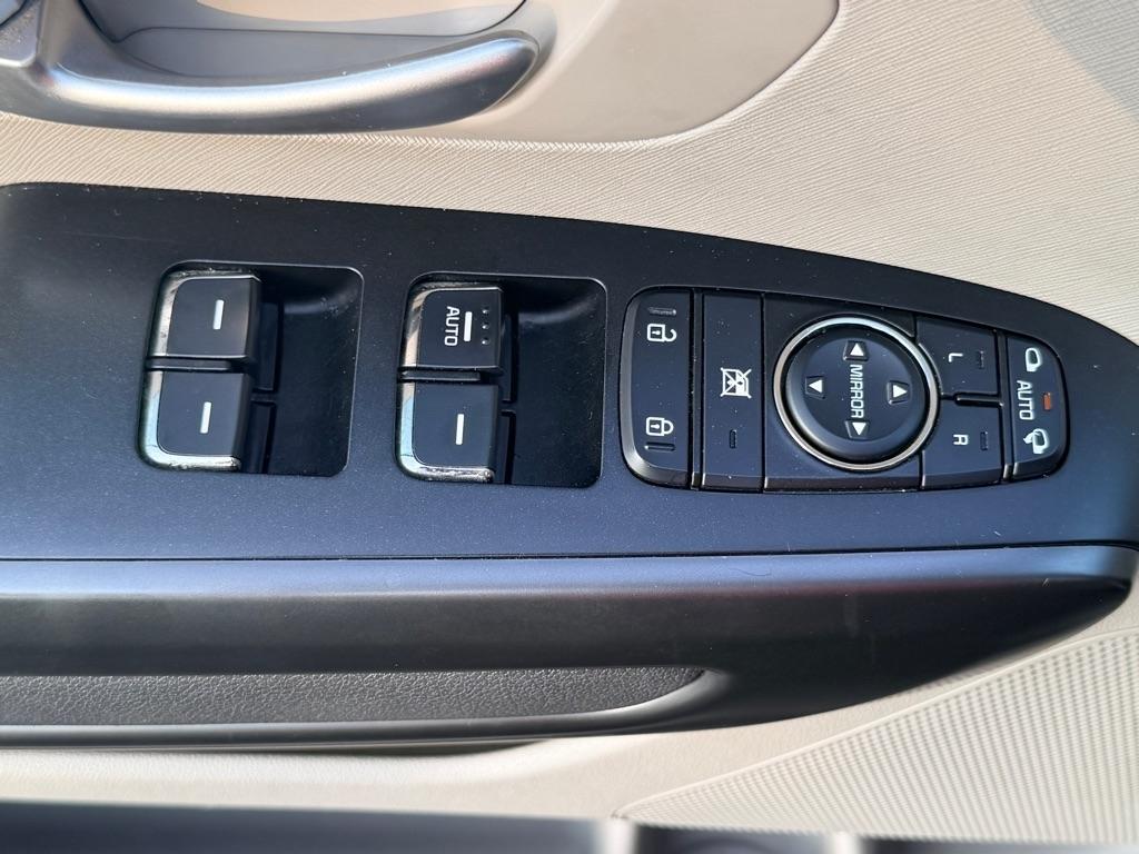 Kia Sedona LX 2016