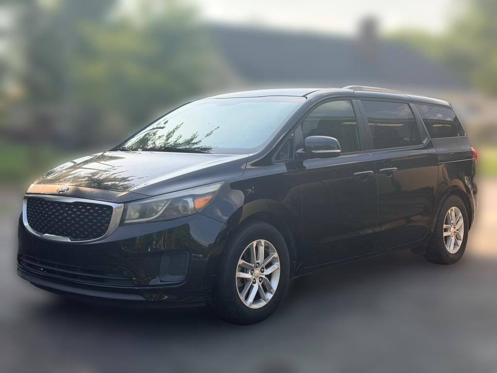 2016 Kia Sedona LX's photo