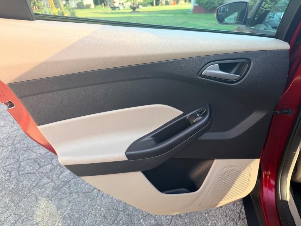 Ford Focus SE Hatch 2013