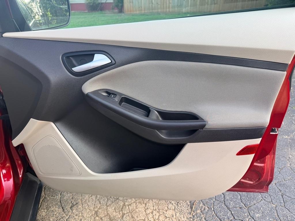 Ford Focus SE Hatch 2013