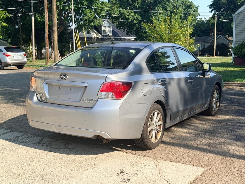 Subaru Impreza Premium 4-Door w/All Weather Package 2012