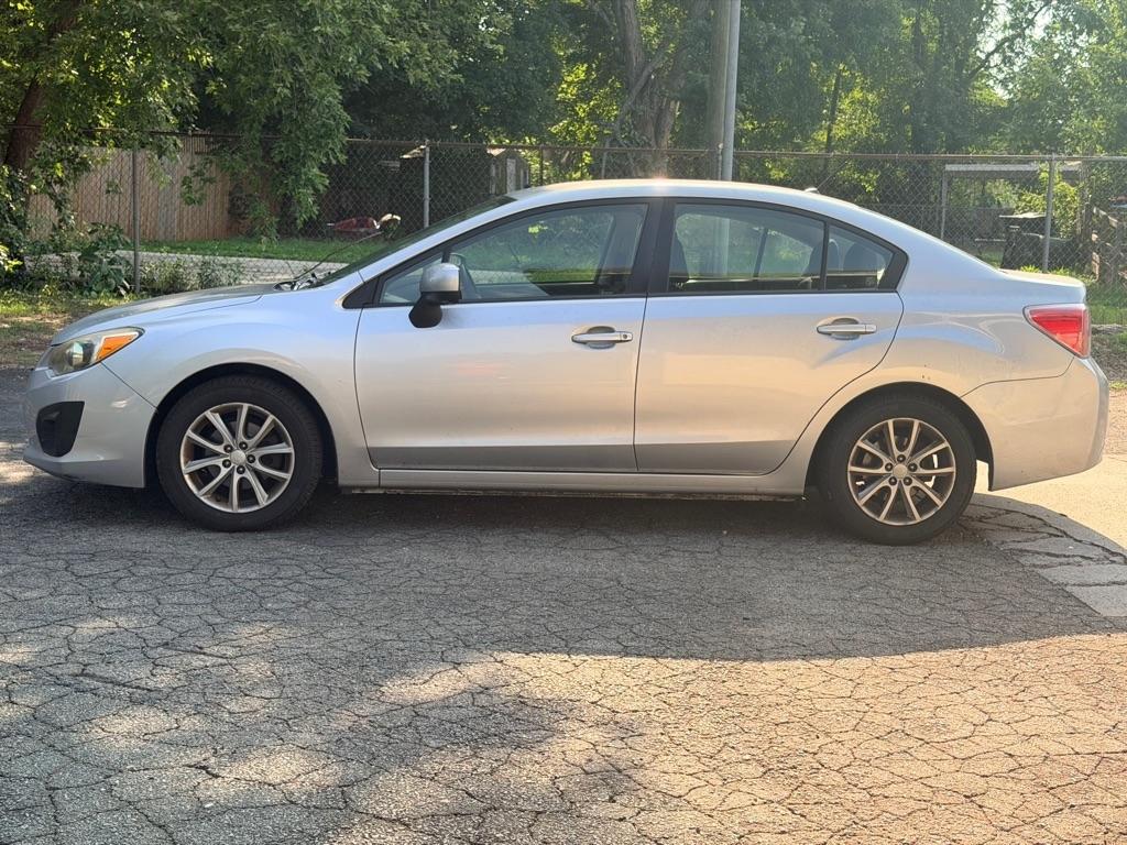 Subaru Impreza Premium 4-Door w/All Weather Package 2012