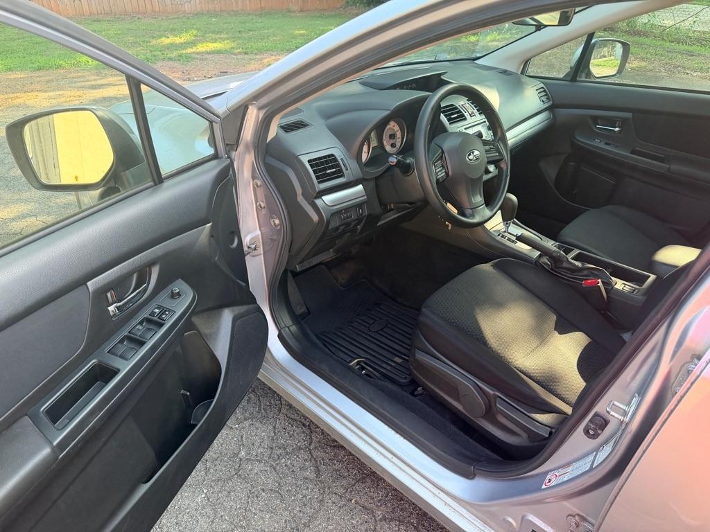 Subaru Impreza Premium 4-Door w/All Weather Package 2012