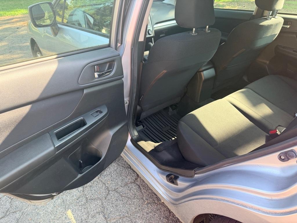 Subaru Impreza Premium 4-Door w/All Weather Package 2012