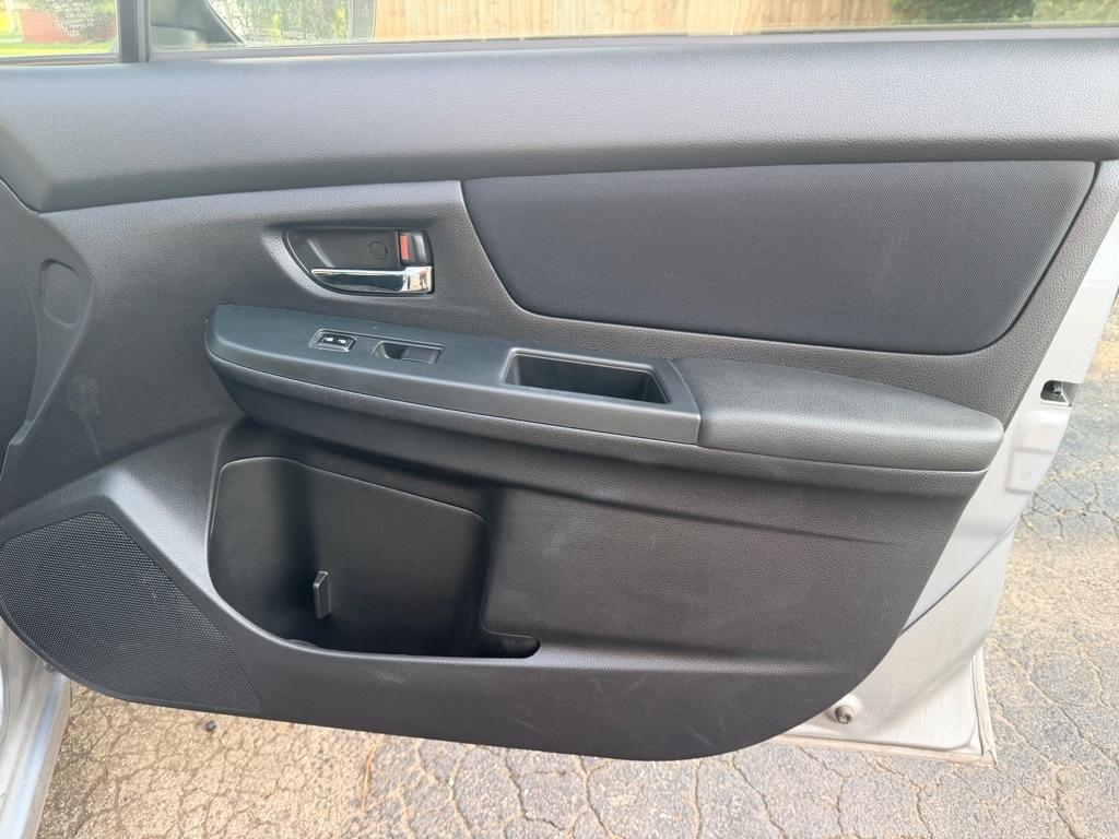 Subaru Impreza Premium 4-Door w/All Weather Package 2012