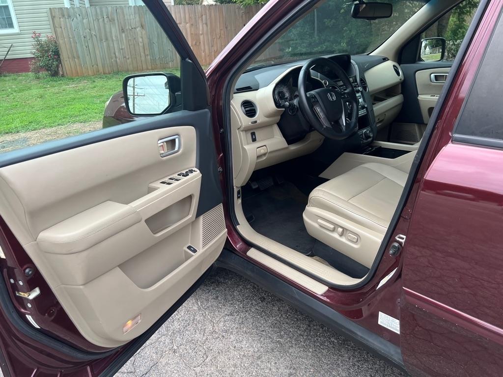Honda Pilot EX-L 4WD 5-Spd AT with Navigation 2013