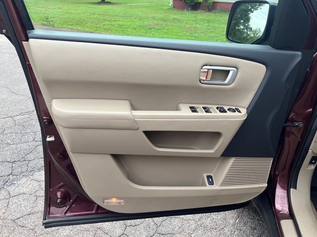 Honda Pilot EX-L 4WD 5-Spd AT with Navigation 2013